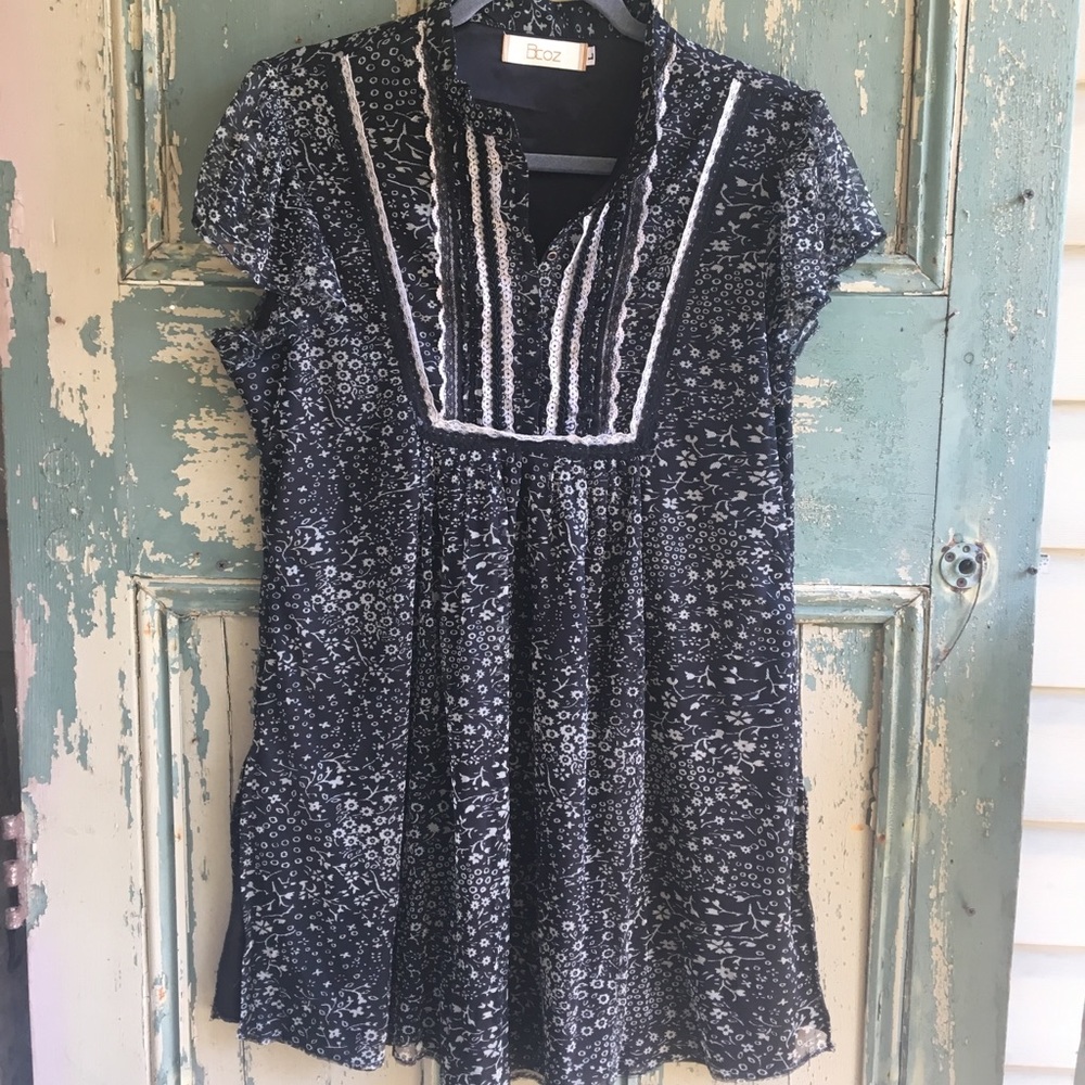 Vintage Black Tunic Shirt with White Flowers